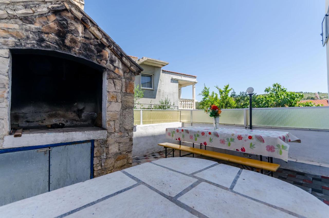 Apartments Kursan Τρογκίρ Εξωτερικό φωτογραφία